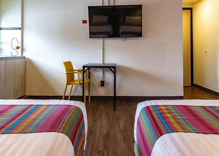 Hotel Vive Mx Cuauhtemoc, Trademark By Wyndham 4*